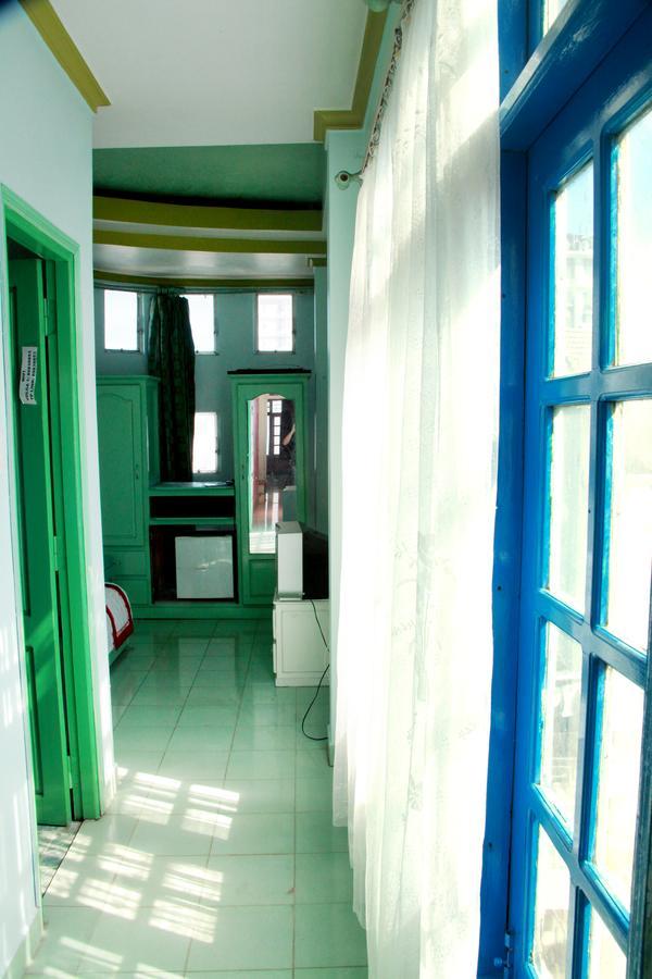 Volga Hotel Hue Exterior photo
