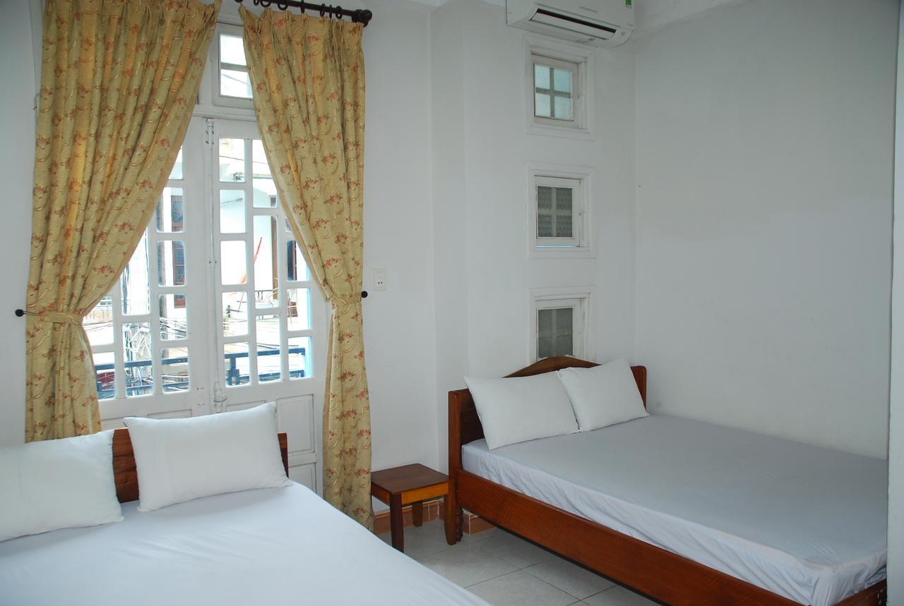 Volga Hotel Hue Exterior photo