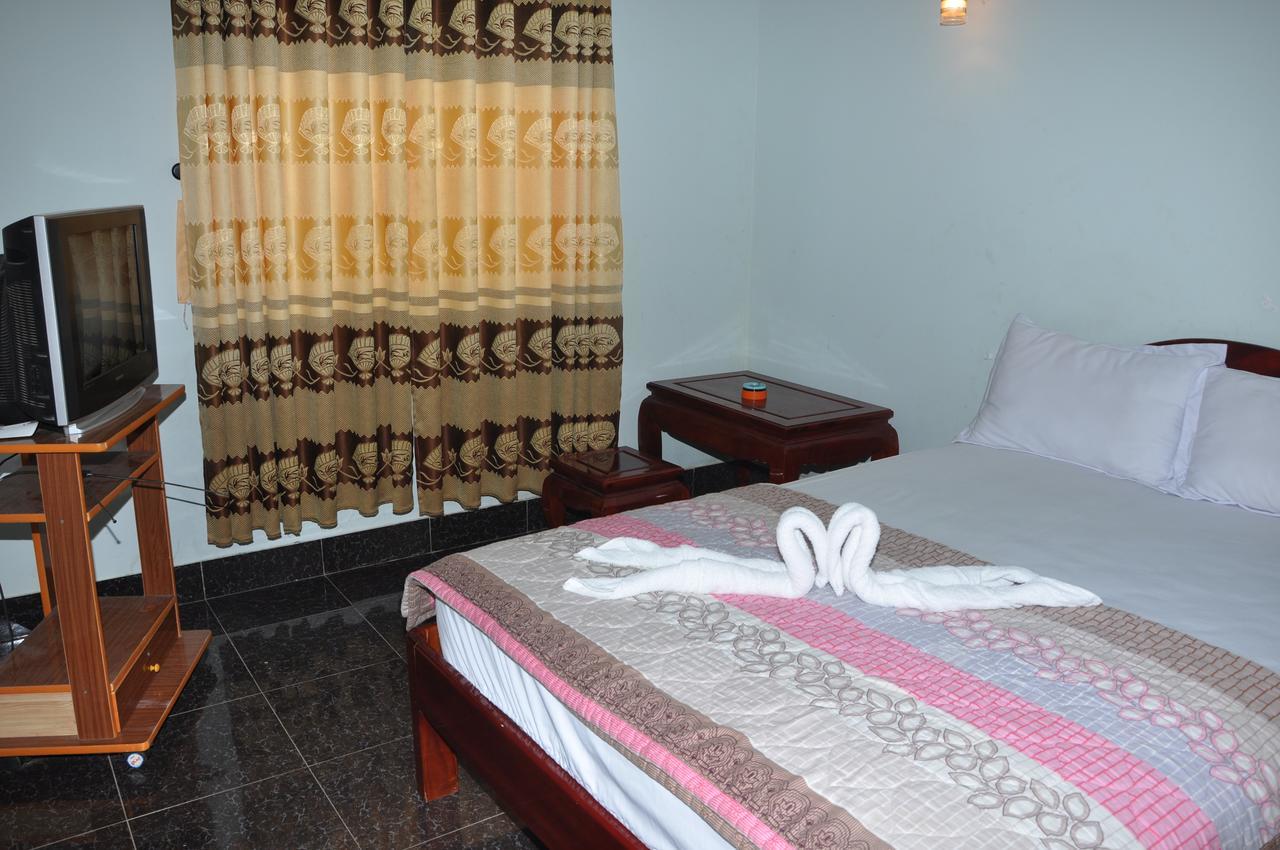 Volga Hotel Hue Exterior photo